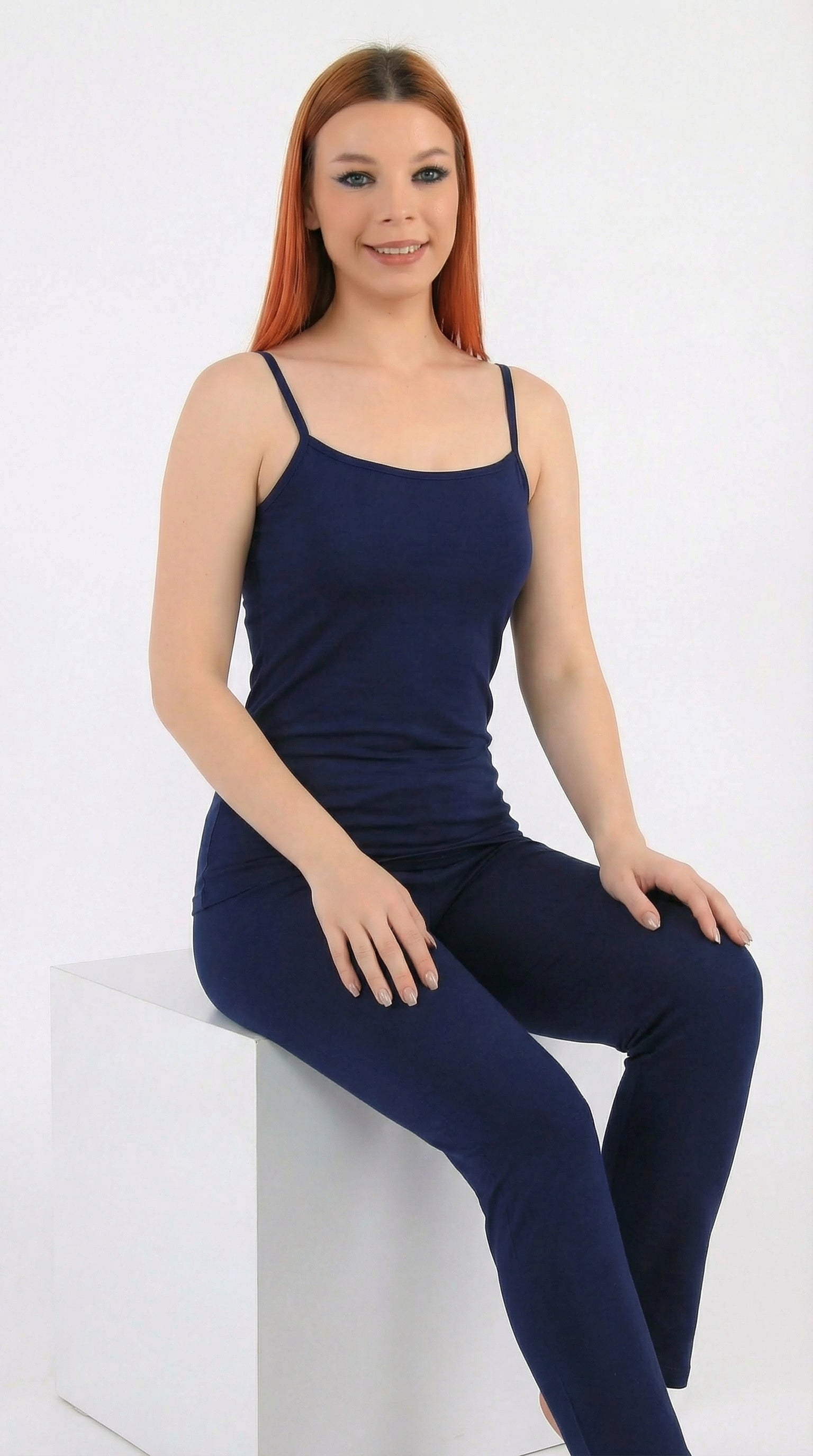 فانيلة نسائية حمالات رفيعة قطن استرتش